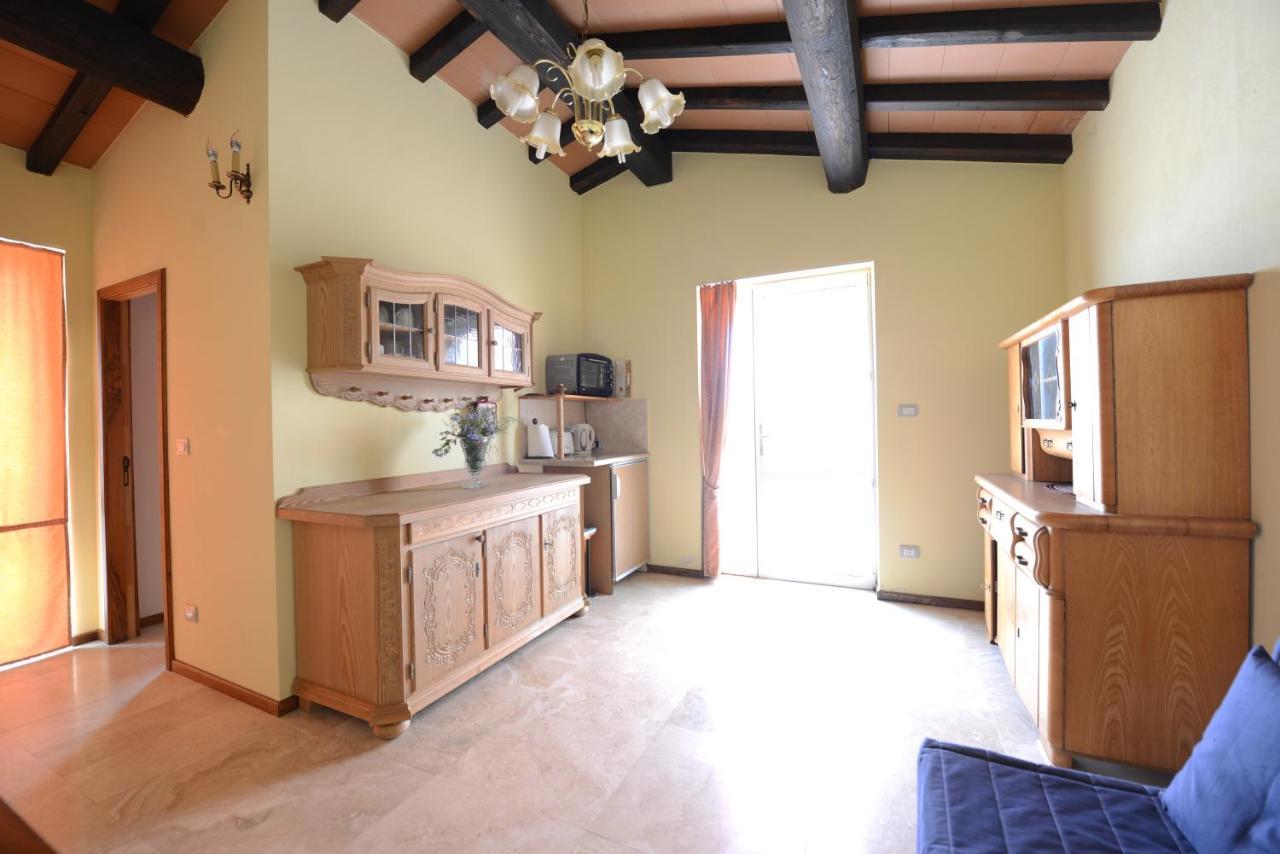 Casa Daniele Guest House Canino Exterior photo